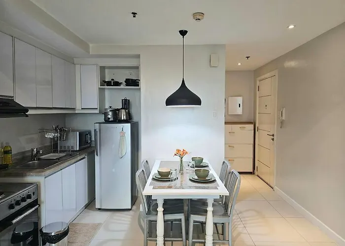 Apartment Kl Tower Residences In Makati Near Greenbelt, 1 Bedroom 100mbps Wi-fi