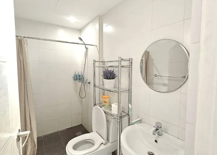 Kl Tower Residences In Makati Near Greenbelt, 1 Bedroom 100mbps Wi-fi *